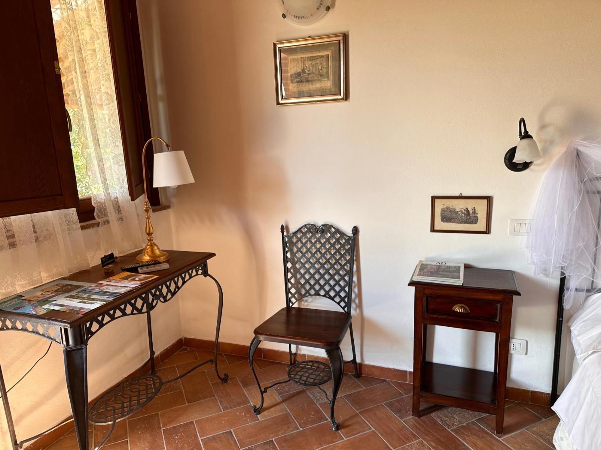 Agriturismo Il Puntoncino Марсилиана Екстериор снимка