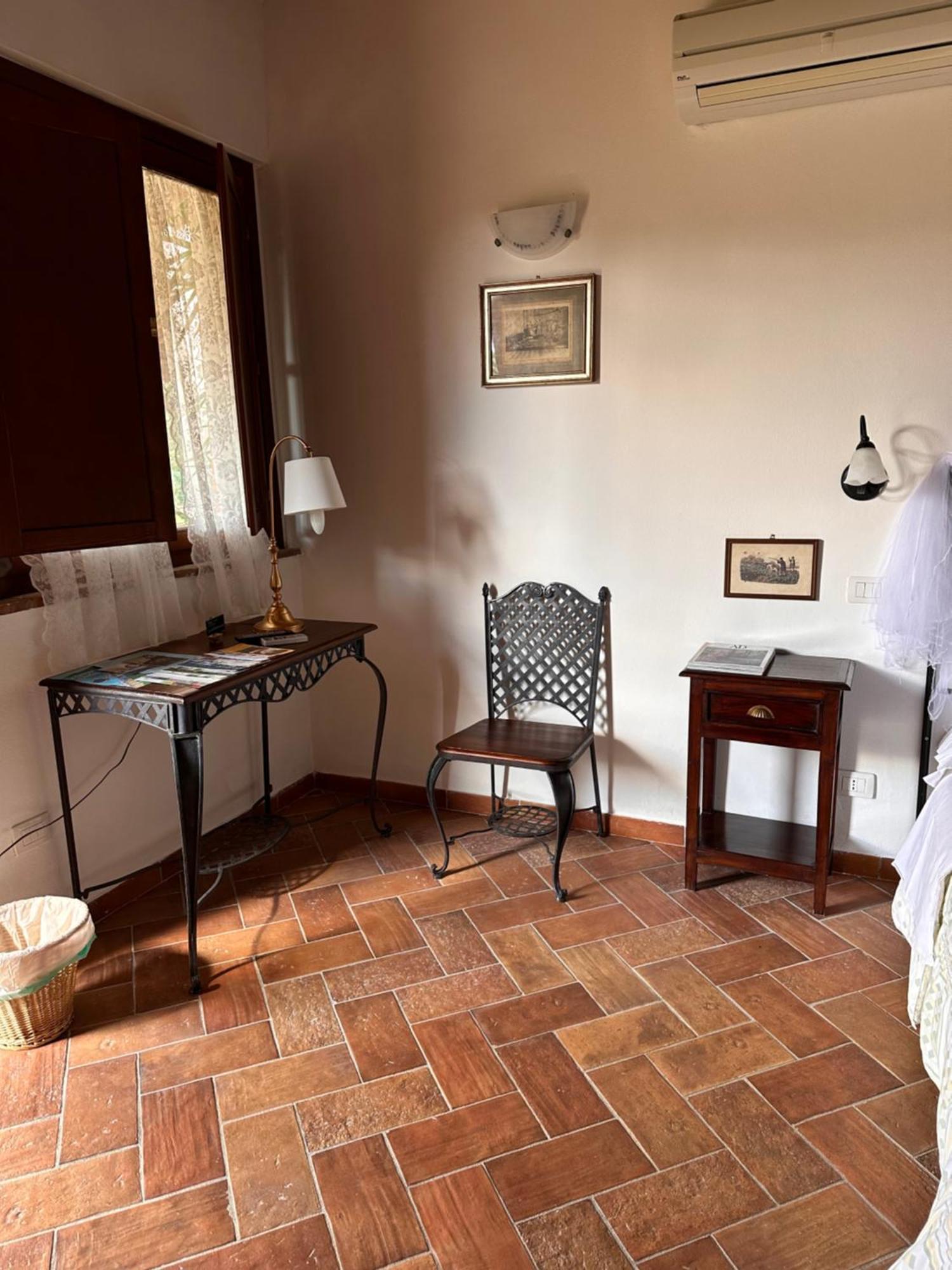 Agriturismo Il Puntoncino Марсилиана Екстериор снимка